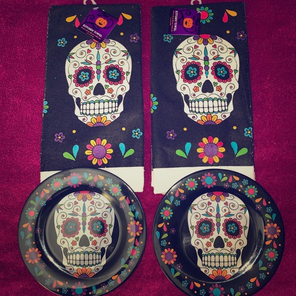 Plates & towels day of the dead 2 each Halloween - Picture 4 of 6